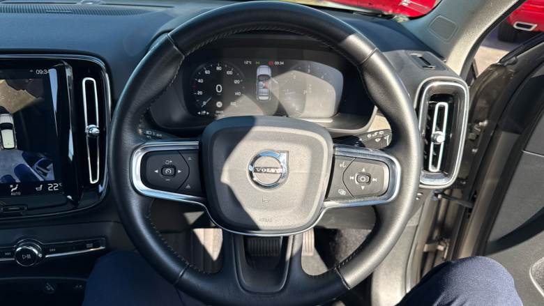 Volvo Xc40 2.0 D4 [190] Inscription Pro 5dr AWD Geartronic Diesel Estate